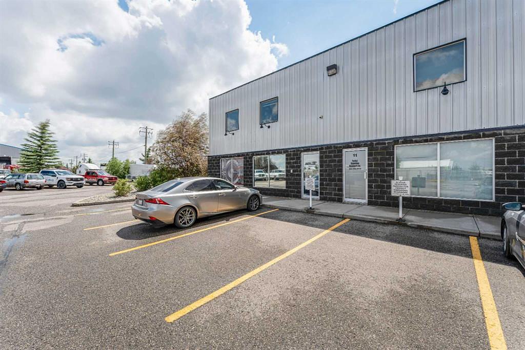 10 - 235105 Wrangler Drive, Rocky View County, AB