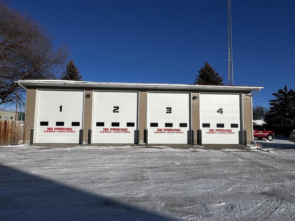 1001 Minto Street, Penhold, AB