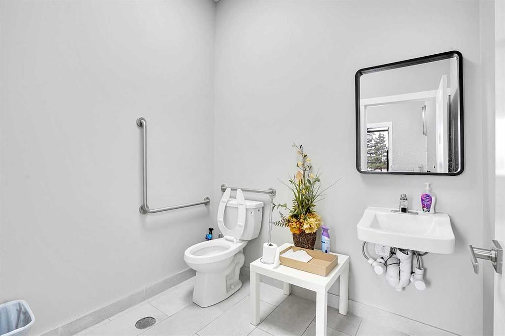 5102 - 2255 32 Street Northeast, Calgary, AB