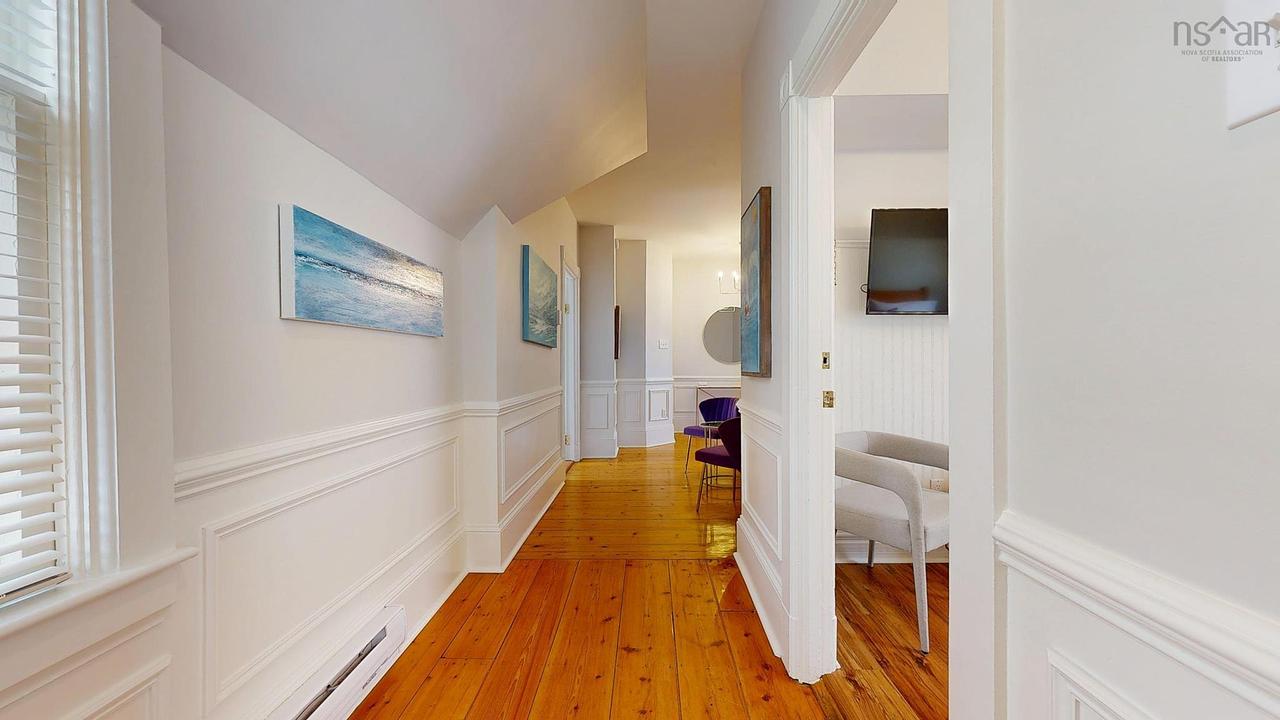 558 Main Street, Mahone Bay, NS
