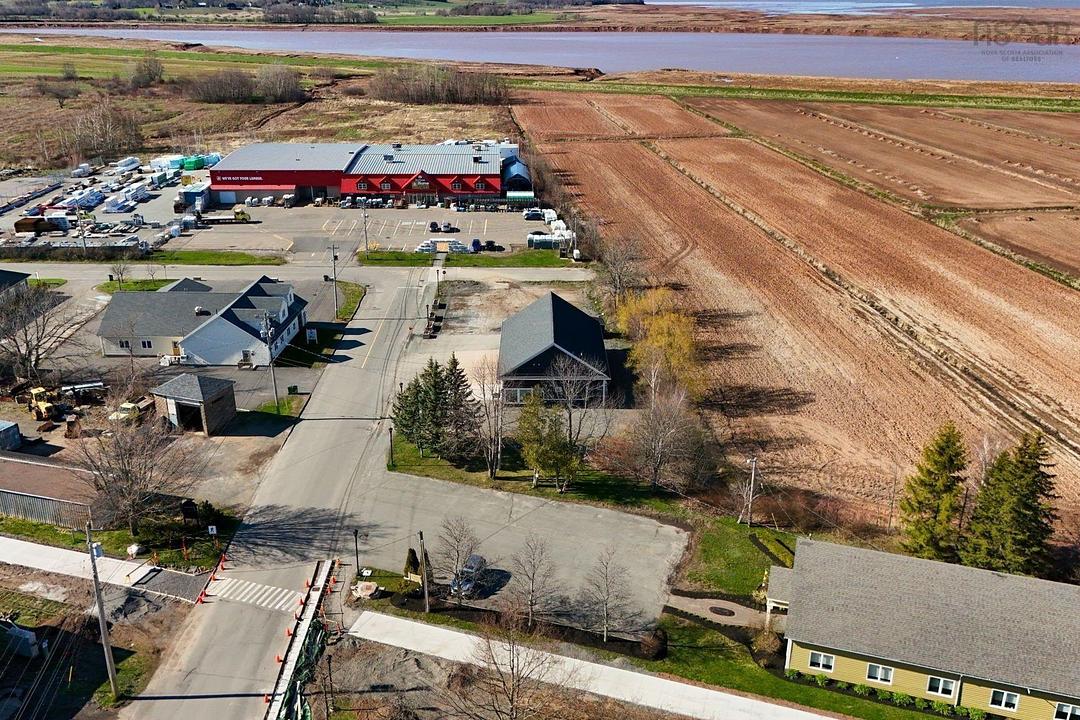33 Elm Avenue, Wolfville, NS