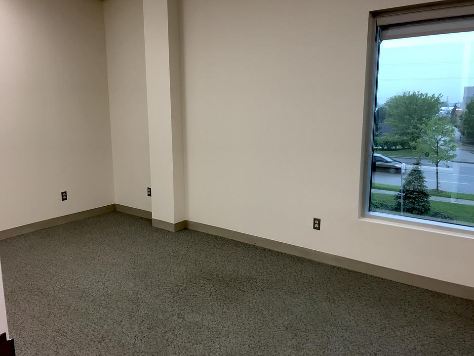 2b - 7075 Edwards Blvd, Mississauga, ON