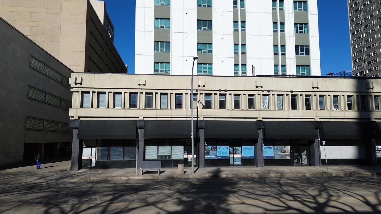 10015 103 Avenue Northwest, Edmonton, AB