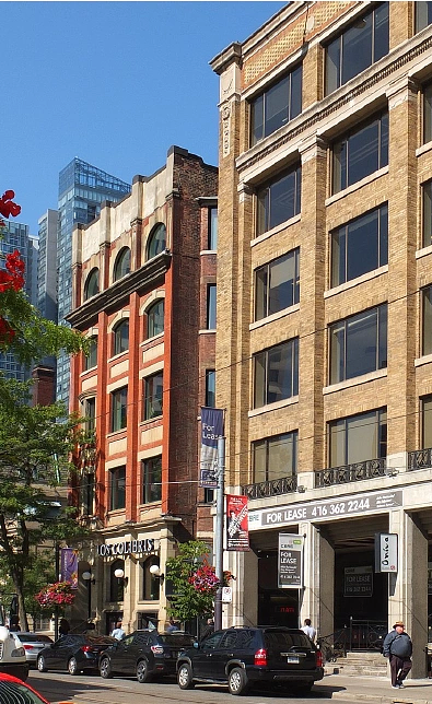 300 - 220 King Street West, Toronto, ON