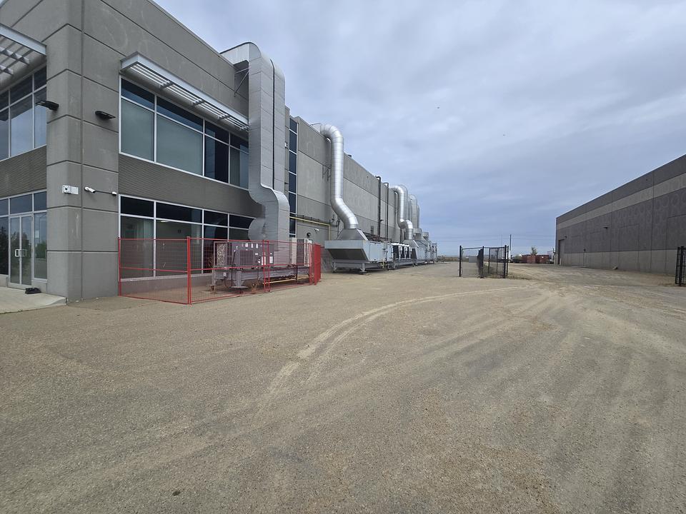 101 - 3496 63 Avenue, Leduc, AB