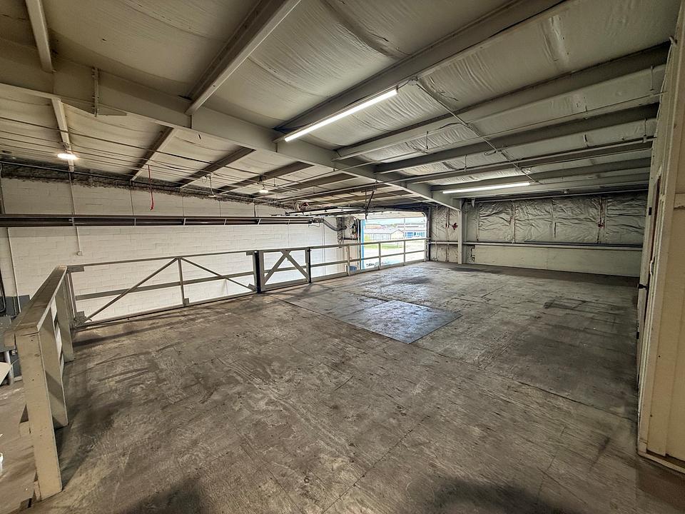 170 - 8319 Chiles Industrial Avenue, Red Deer, AB