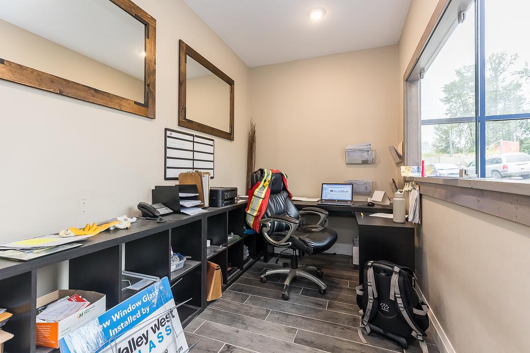 1 - 34100 South Fraser Way, Abbotsford, BC