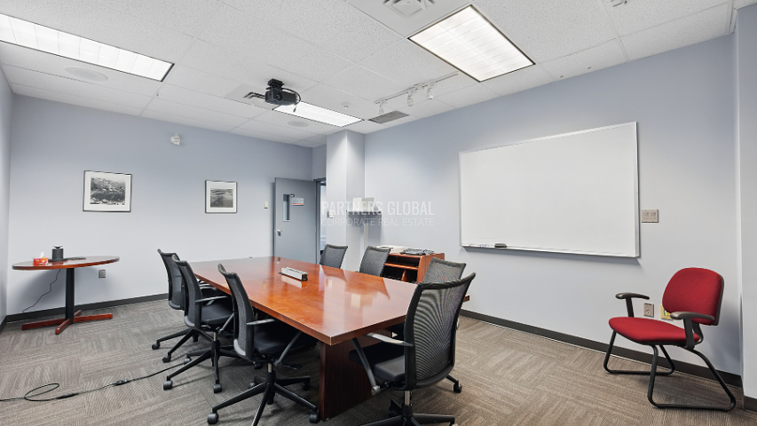 5562 Sackville St, Halifax, NS