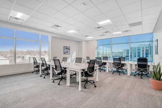 325 Front Street West 2nd floor, Toronto, ON