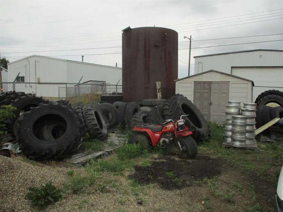 404 1 Street Southwest, Manning, AB
