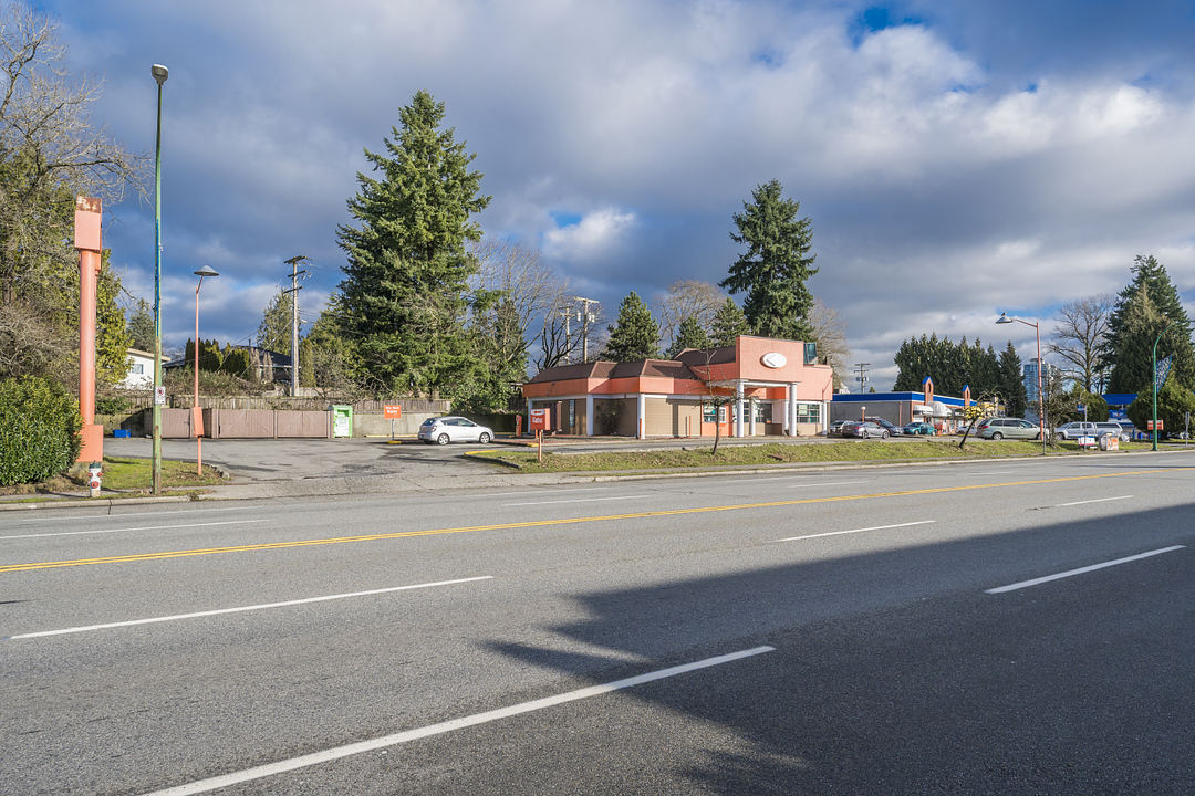 6535 Kingsway, Burnaby, BC