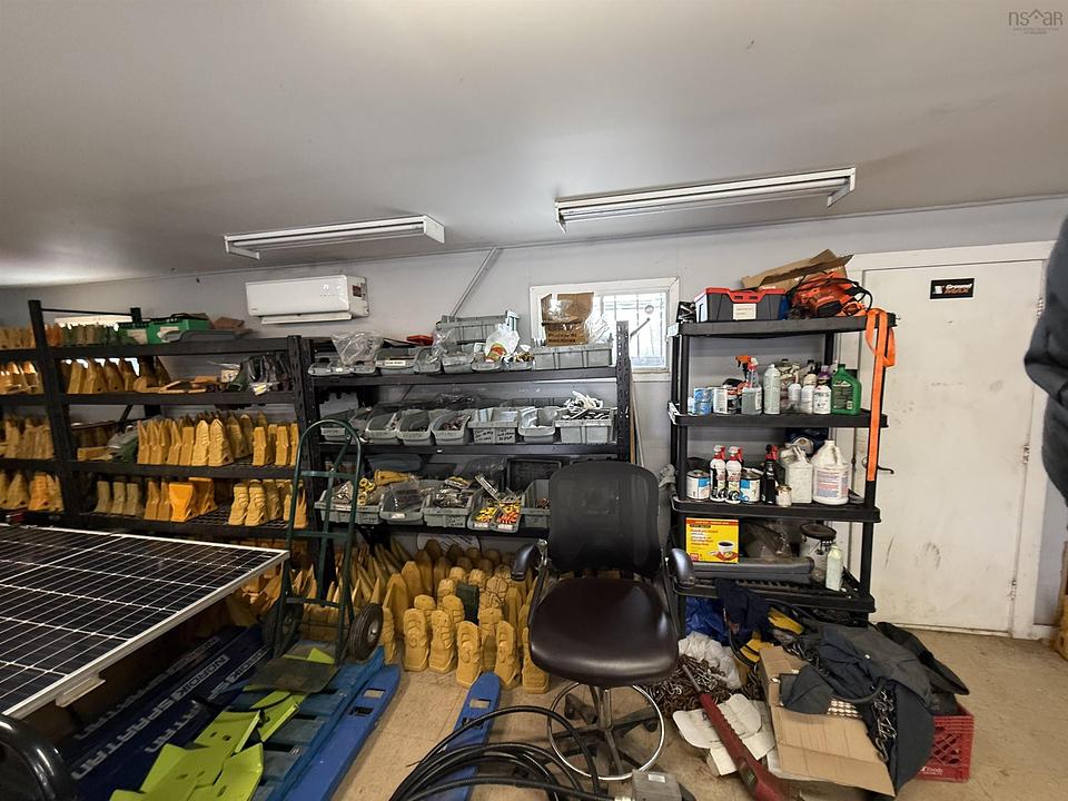 1323 Highway 2, Lantz, NS