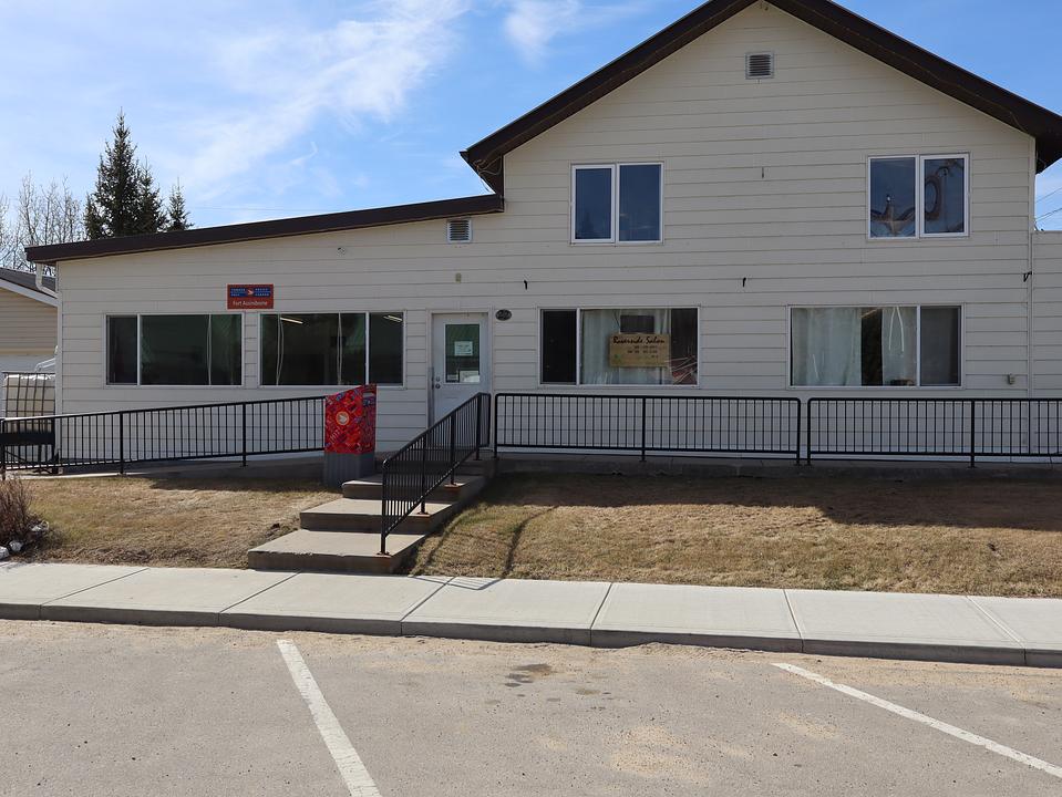 22 State Avenue, Fort Assiniboine, AB
