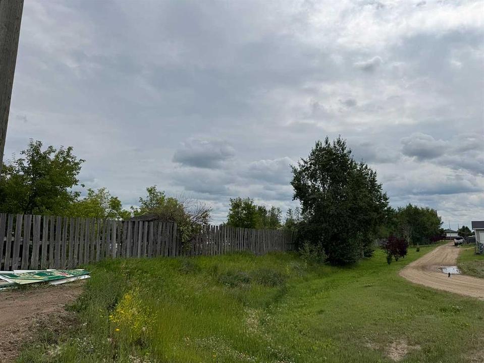 2201 14 Avenue, Wainwright, AB