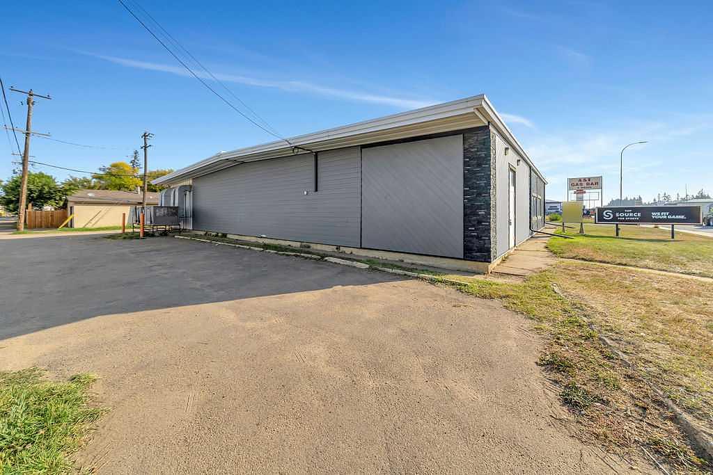 4818 44 Street, Lloydminster, SK