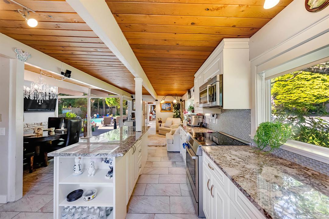 529 Appian Way, Coquitlam, BC