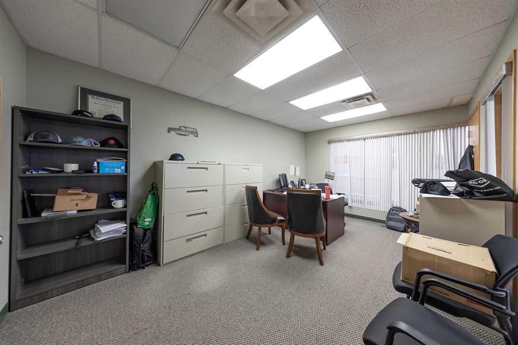 5912 50 Avenue, Lloydminster, AB