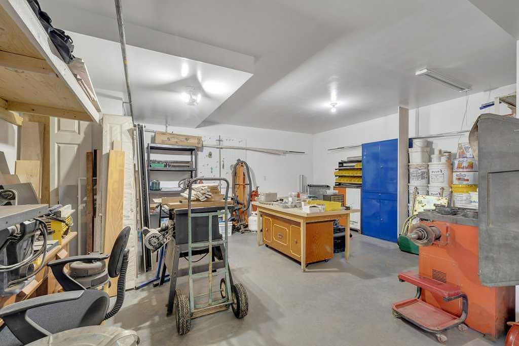 5025 46 Avenue, Rimbey, AB