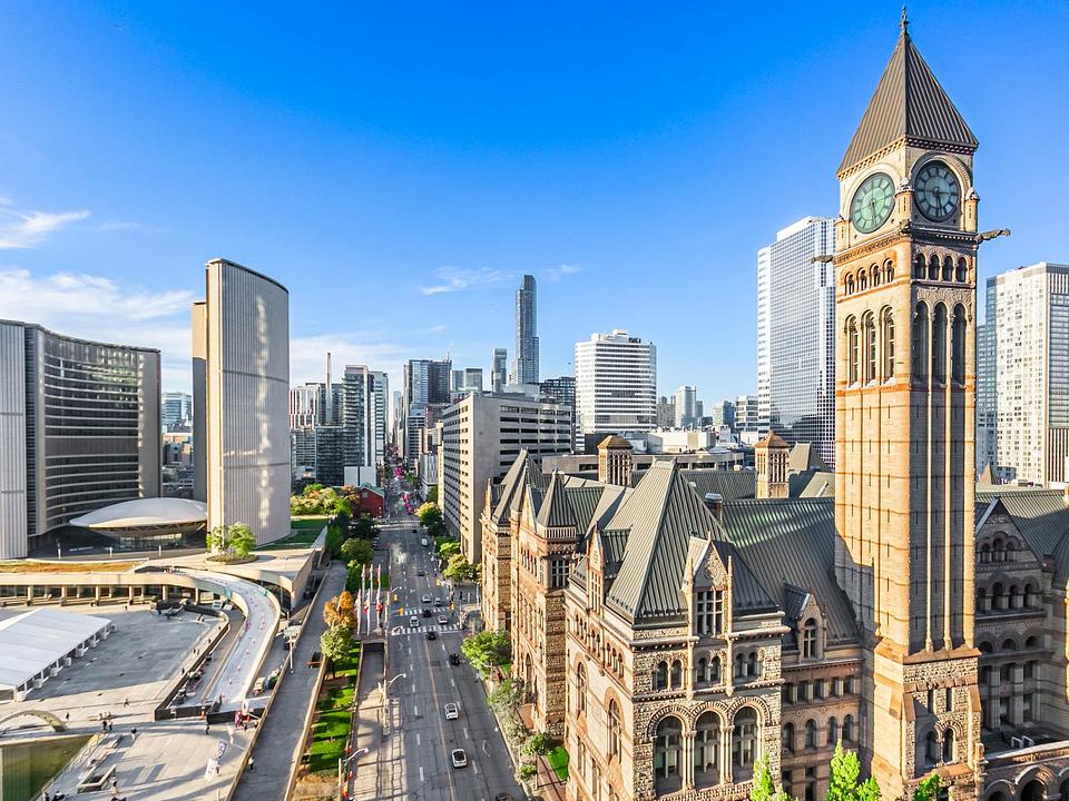 1400 - 65 Queen St W, Toronto, ON