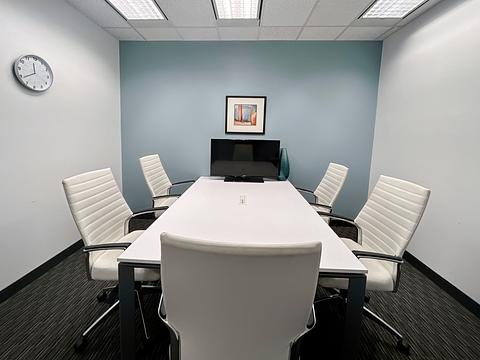 4711 Yonge Street, Toronto, ON