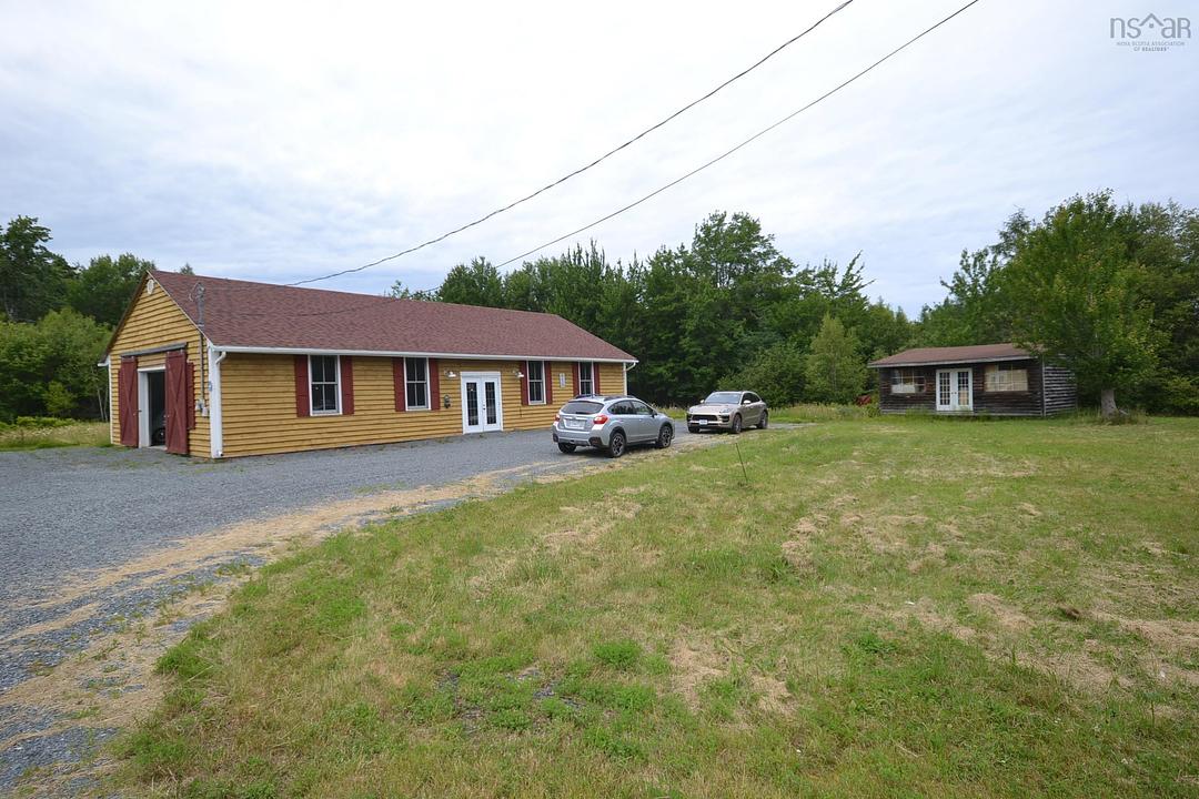 11210 + 11222 Highway 3, Centre, NS