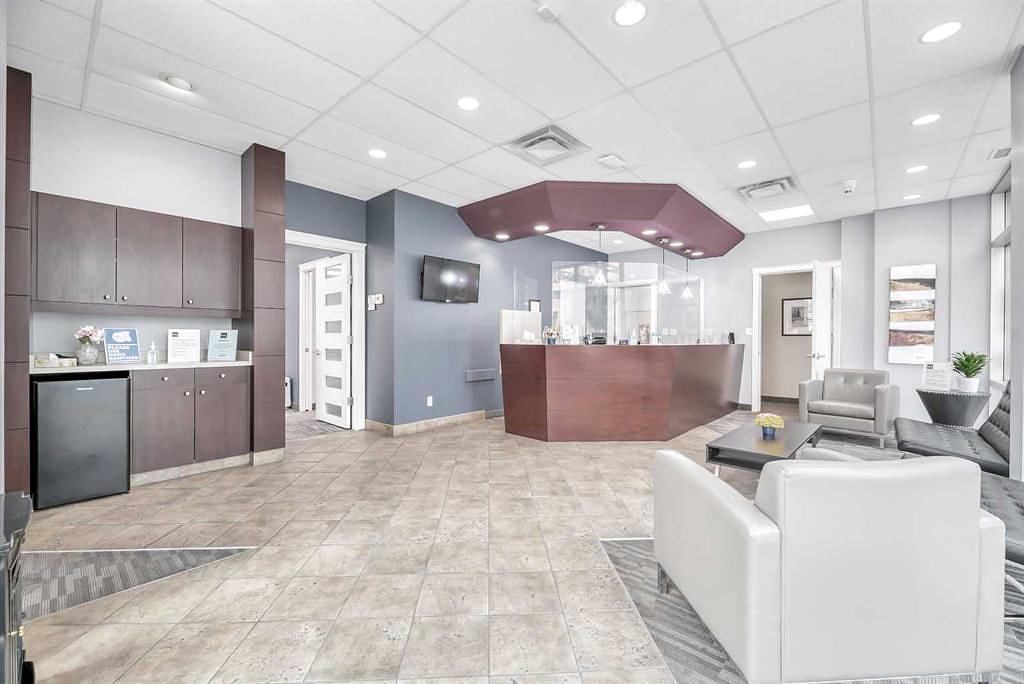 902 9 Avenue Southwest, Calgary, AB
