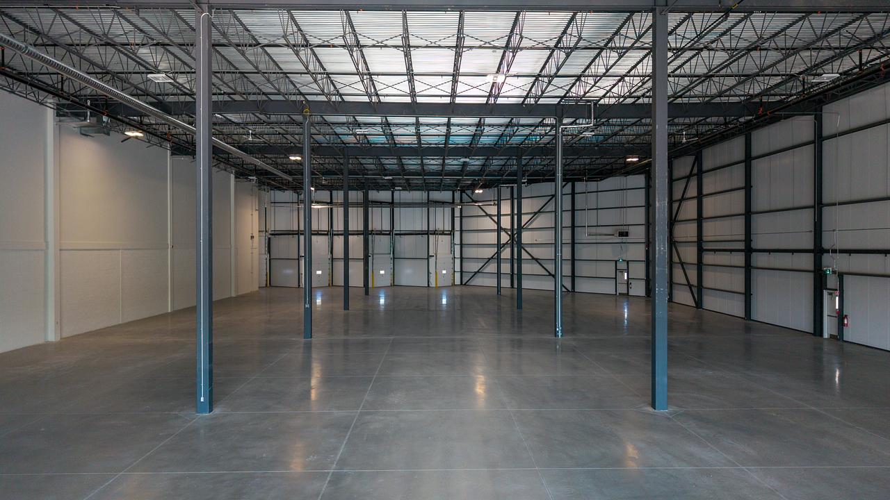 A - 8800 Place Marien, Montréal-Est, QC