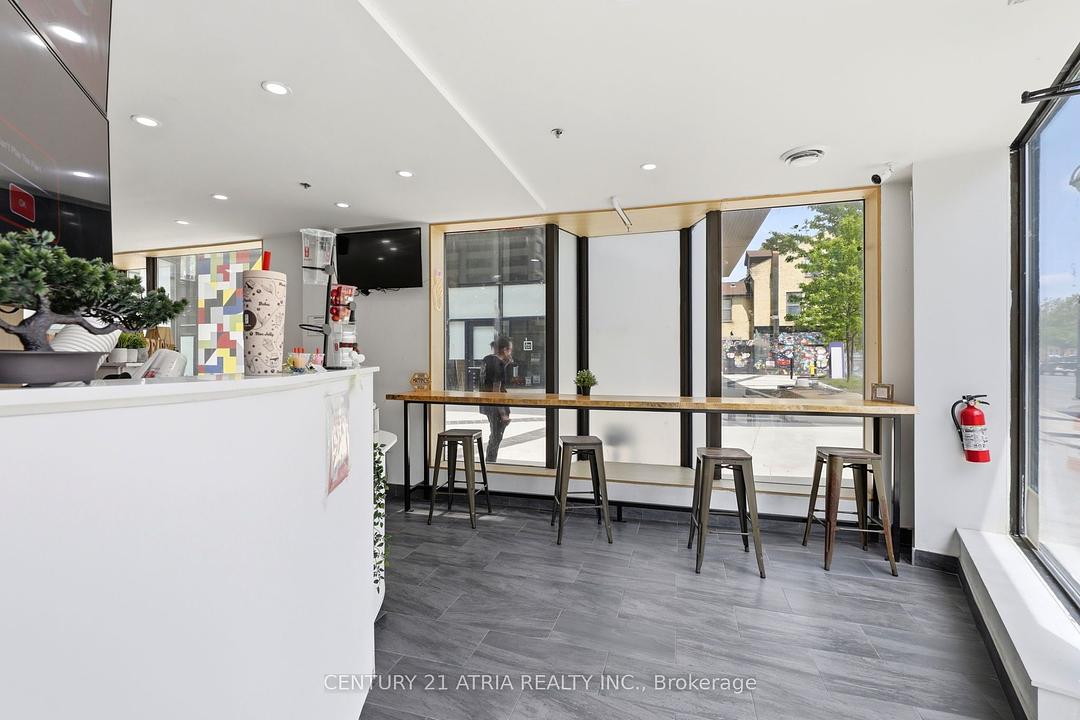 12 - 515 Richmond Street, London, ON