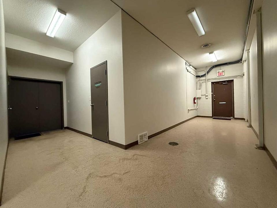 B - 11402 100 Street, Grande Prairie, AB