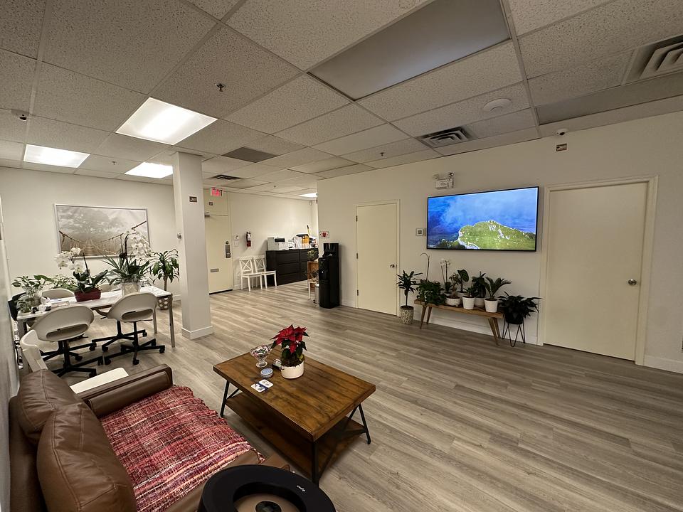 22 - 1501 Lonsdale Ave, North Vancouver, BC