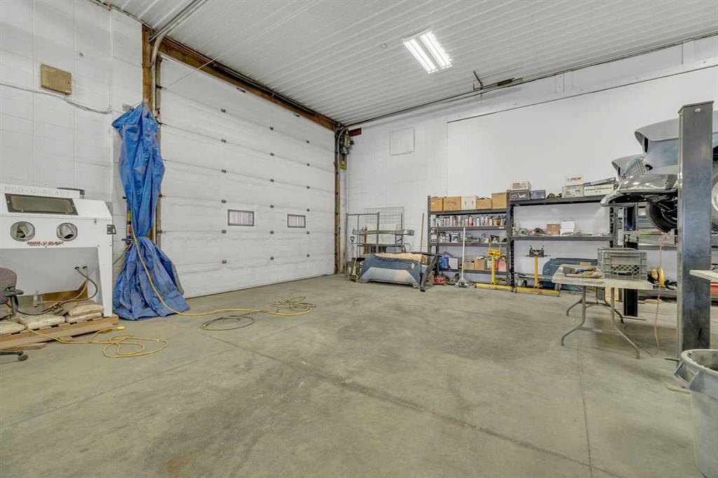 6606 42 Avenue, Ponoka, AB