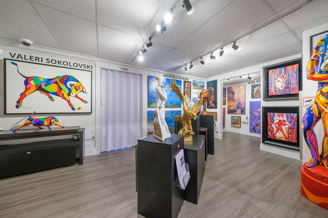 2235 Granville St, Vancouver, BC