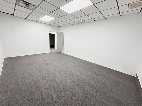 2109 London Line, Sarnia, ON