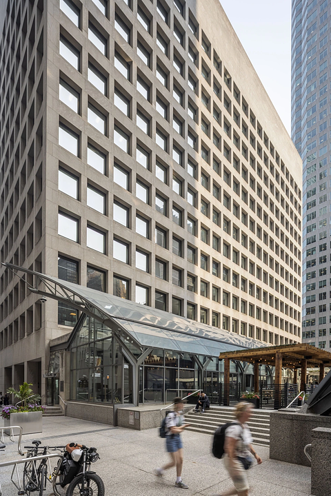 200 - 18 Wellington Street West, Toronto, ON