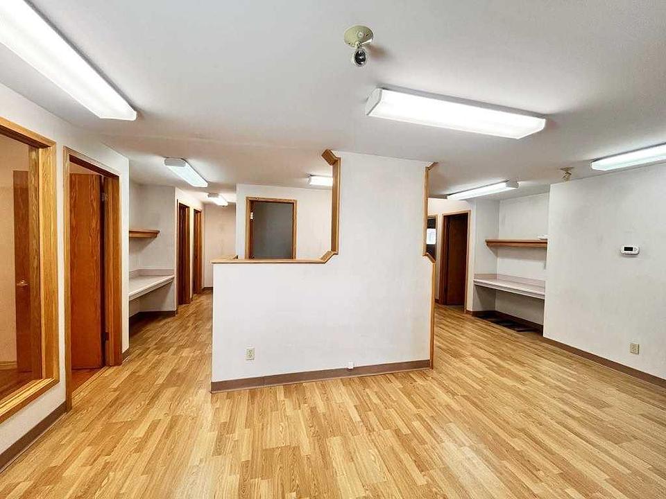 4131 Bow Trail Southwest, Calgary, AB