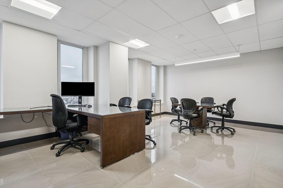 900 - 255 Boulevard Crémazie Est, Montréal, QC