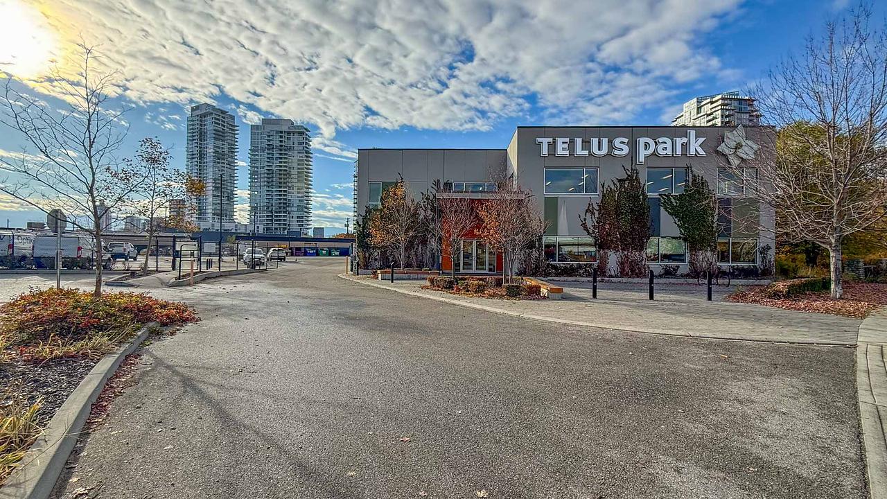 100 - 1090 Manhattan Drive, Kelowna, BC