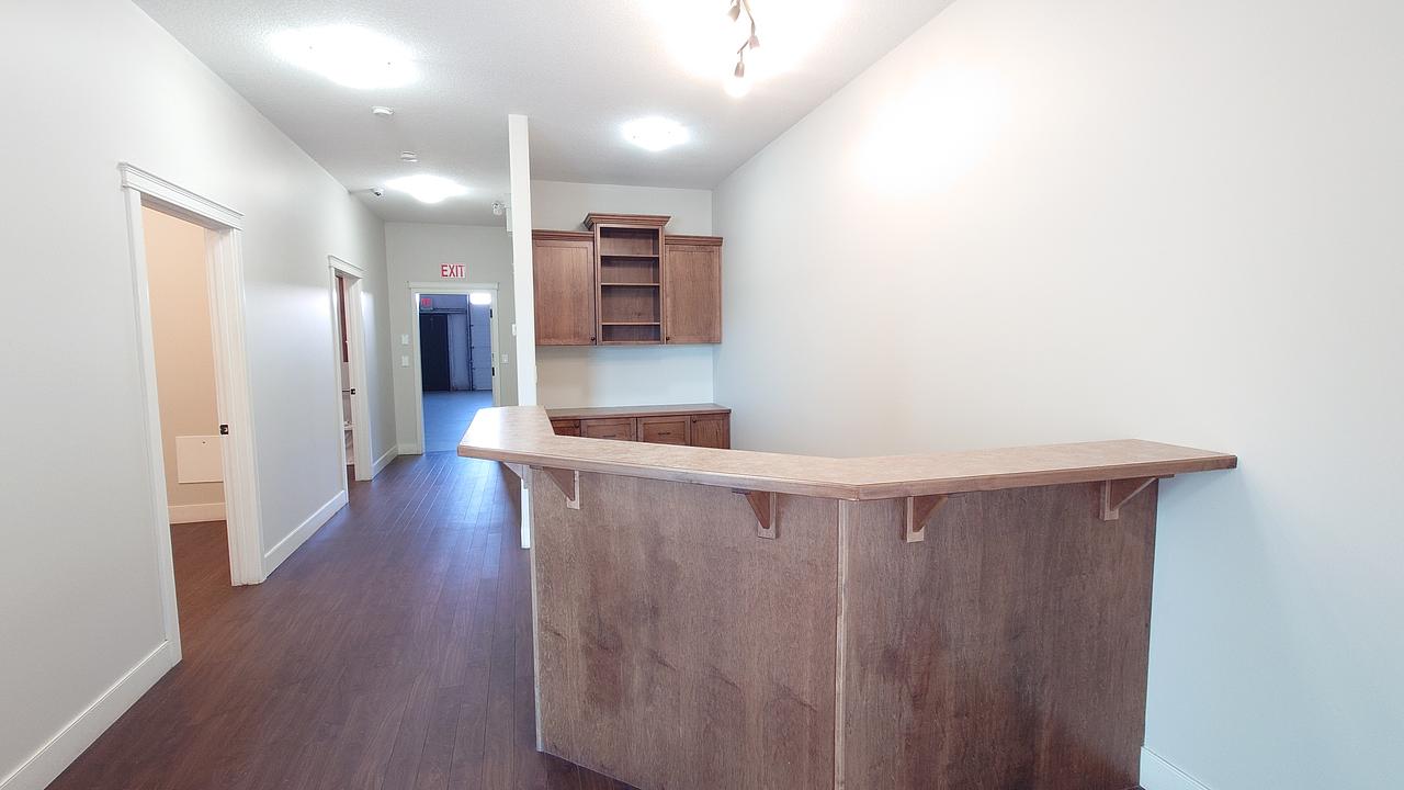 460 - 7700 76 Street Close, Red Deer, AB