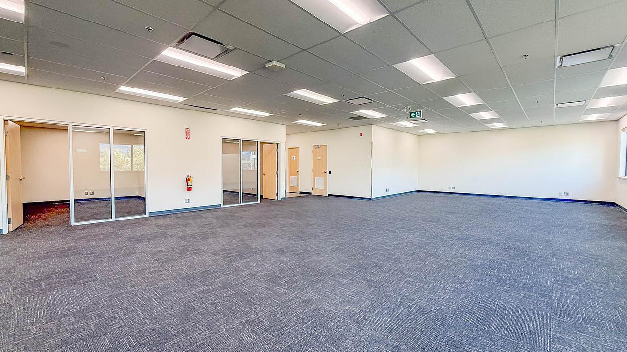 200 - 1090 Manhattan Drive, Kelowna, BC
