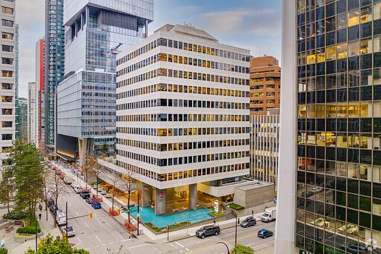 1111 Melville Street, Vancouver, BC