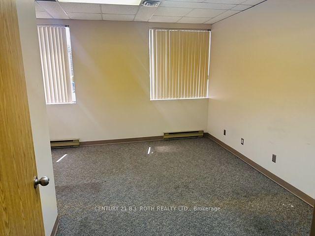 101 - 34 Simcoe Street, Barrie, ON