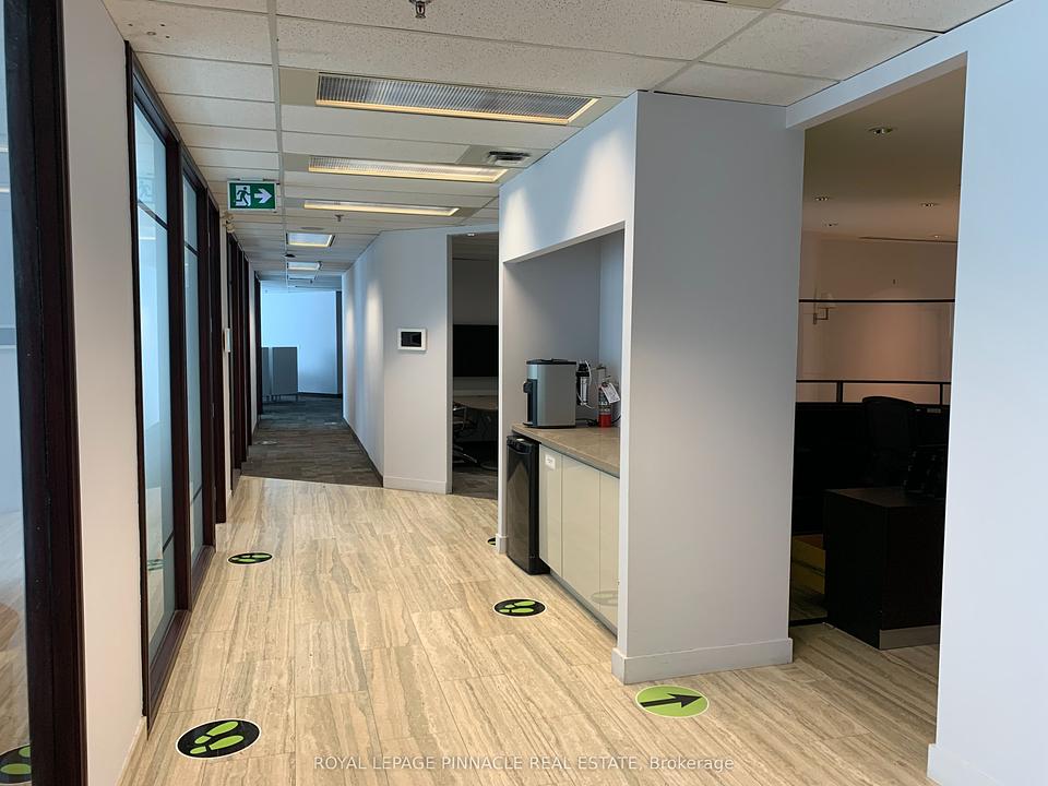 600-31 - 3300 Highway 7, Vaughan, ON