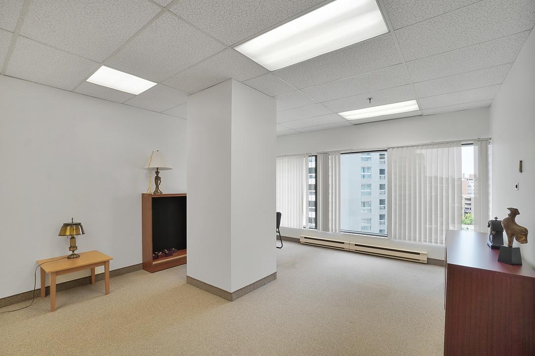 425 Boulevard de Maisonneuve, Montréal, QC