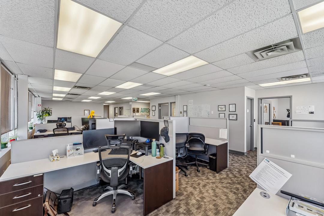 308 Legget Drive, Ottawa, ON