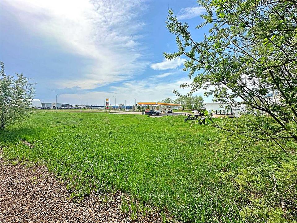 305 - 400 Mackenzie Boulevard, Fort McMurray, AB