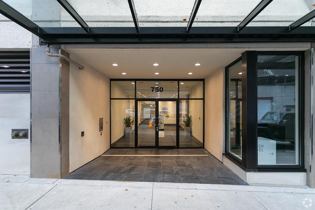 700 - 750 Cambie St, Vancouver, BC