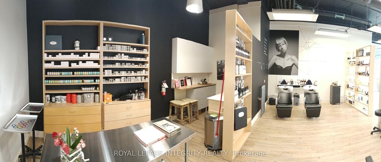 100 - 100 Murray Street, Ottawa, ON