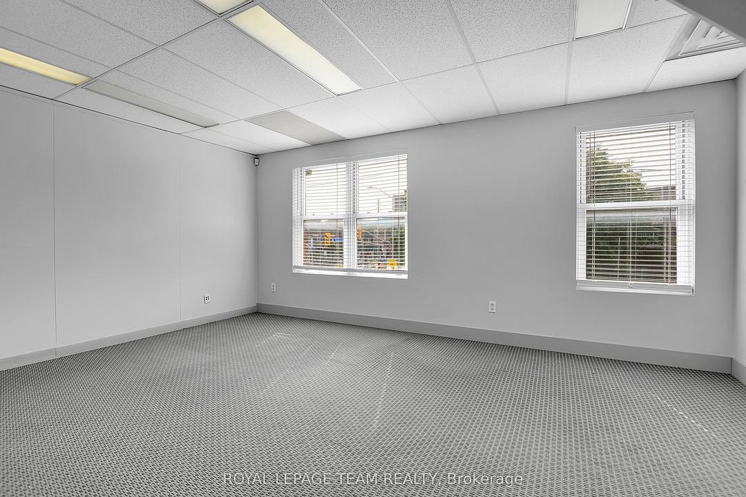 901 Somerset Street West, Ottawa, ON