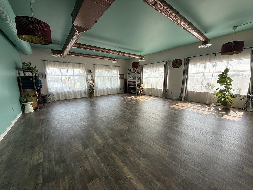 203 - 5025 Parkwood Road, Blackfalds, AB