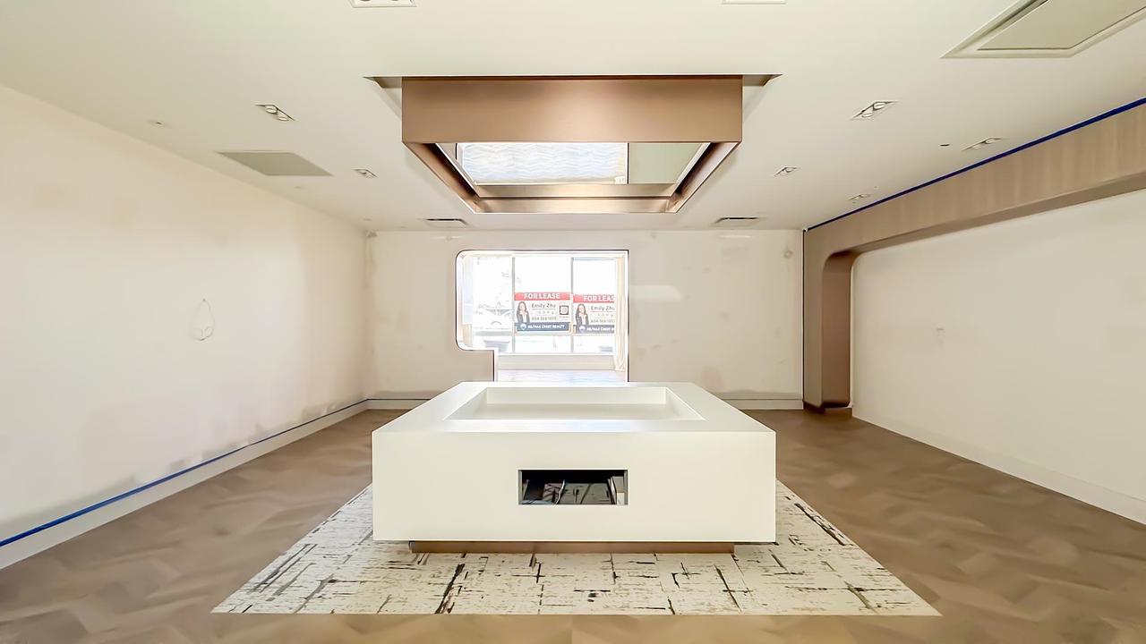 8273 Oak Street, Vancouver, BC